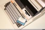 528 - Sharp PC-5000. Superwriter en Magnetic Bubble (3), 1983