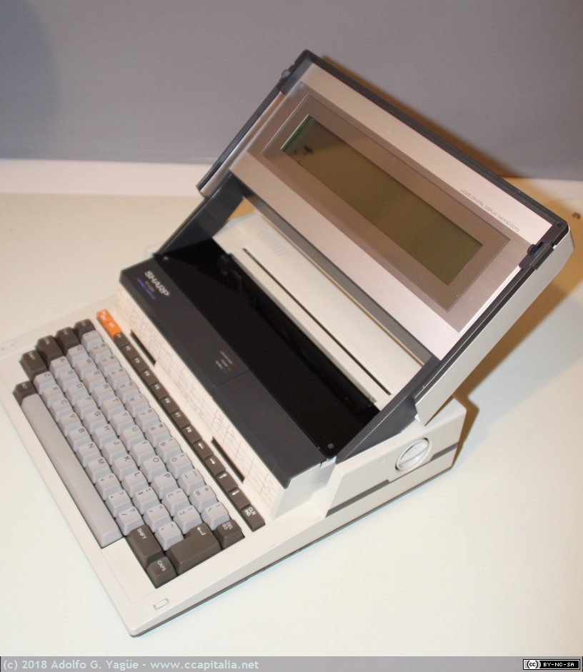 528 - Sharp PC-5000 (2), 1983
