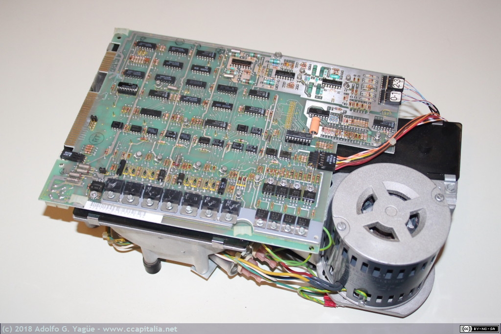 500 - Unidad de disco duro de 8" Shugart Associates SA-1004. 10 MB (1), 1979