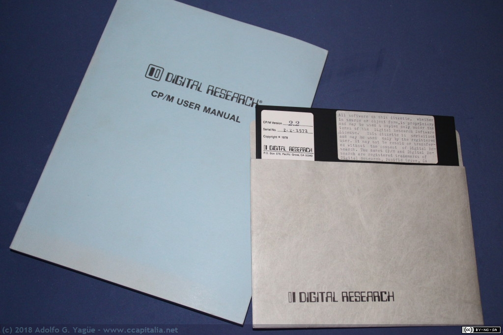 377 - Diskette de 8" CP/M v.2.2 y Manual Usuario. Digital Research, 1978