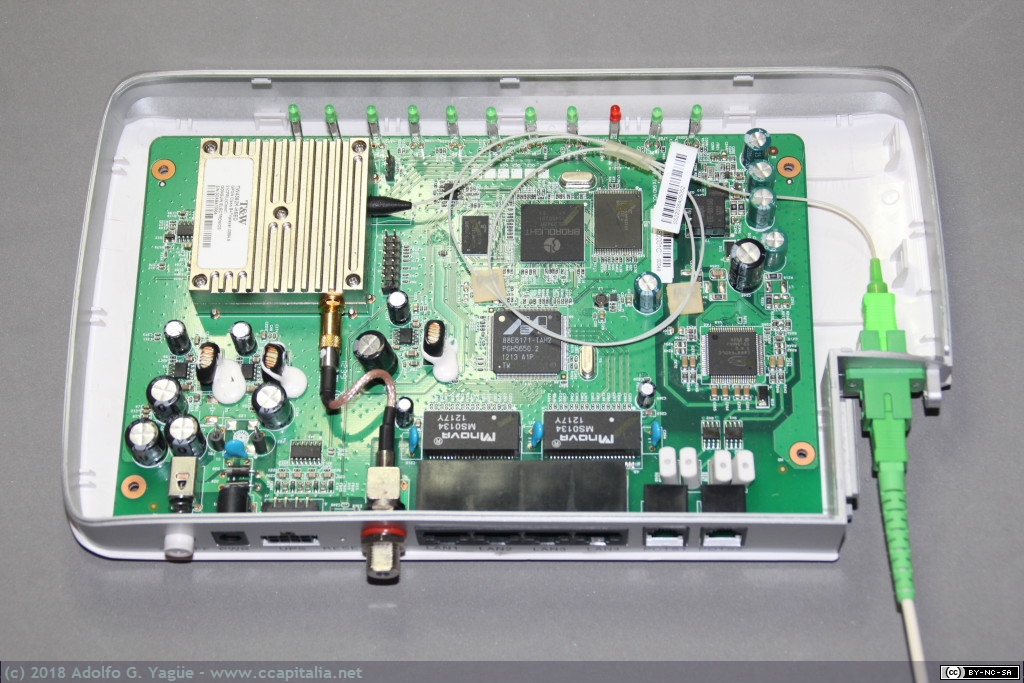 2020 - ONT GPON TELNET WaveAccess 2031 (OEM T&W) (Gigabit Ethernet, Voz y CATV 80-862MHz) (2), 2011