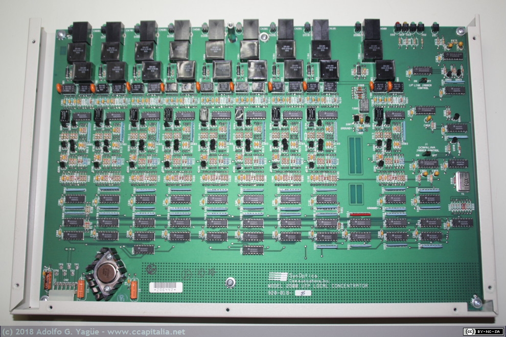 328 - SynOptics LattisNet 2500 Ethernet Concentrator, 1988