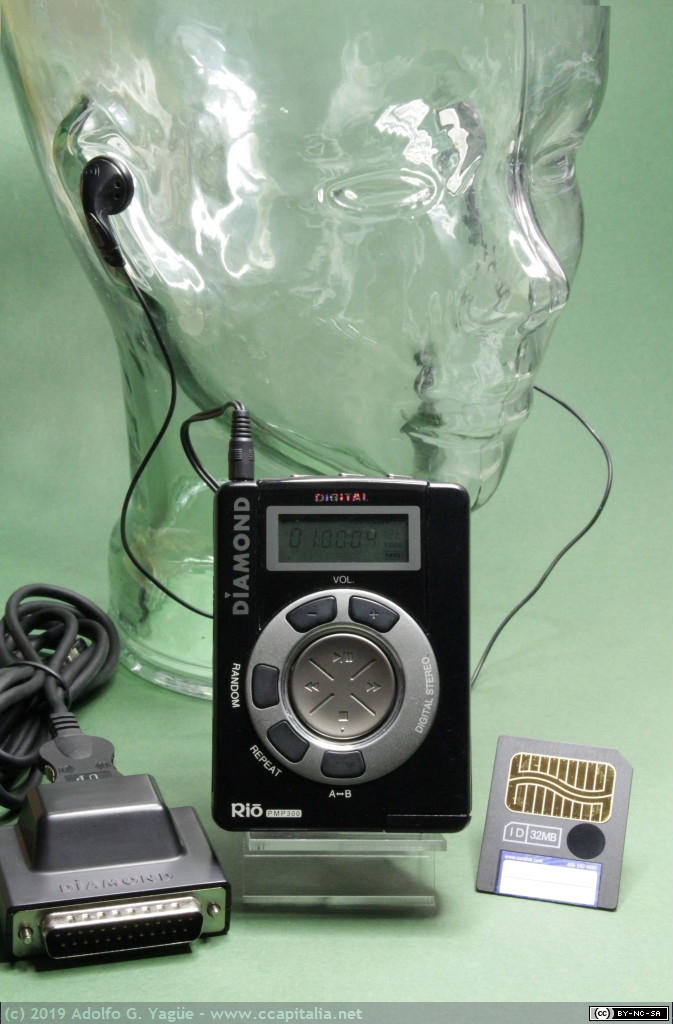 1270 - Reproductor MP3 Diamond RIO PMP300 y SmartMedia de 32MB, 1998