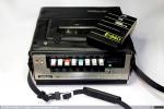 1307 - Videograbador VHS portable JVC (Japan Victor Company) HR-4100 EG y cinta VHS (1), 1978