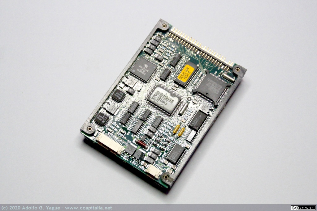 559 - Disco duro PrairieTek 120 con interface IDE (20MB). Primer HD de 2'' 1/2 (2), 1989