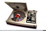1273 - LaserDisc Pionner VP-1000 con mando a distancia RU-1000. Reproductor láser de videodiscos (1), 1980