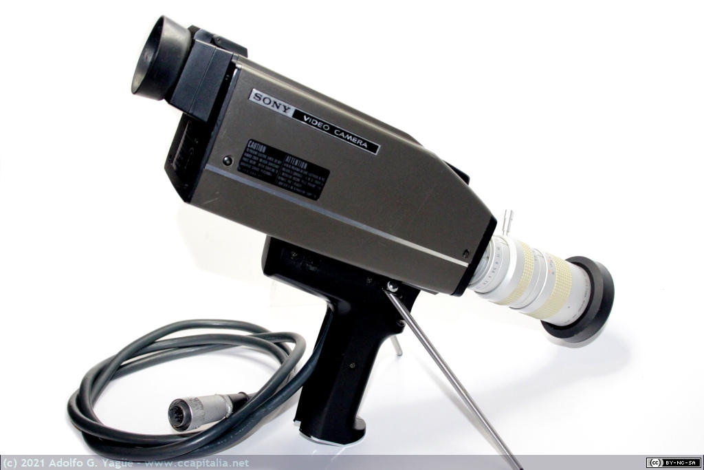 1516 - Videocámara Sony AVC-3450 CE, 1978