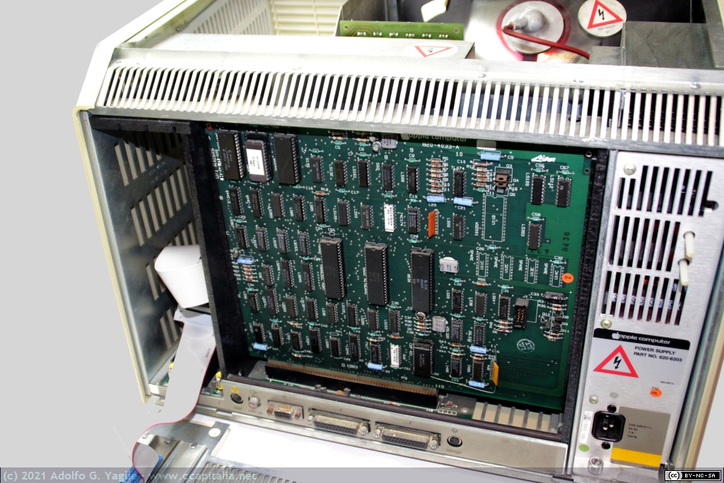 704 - Apple Lisa, modelo 25. 68000 de Motorola a 5MHz, FDD 3" 1/2 y ProFile 5MB (2), 1984