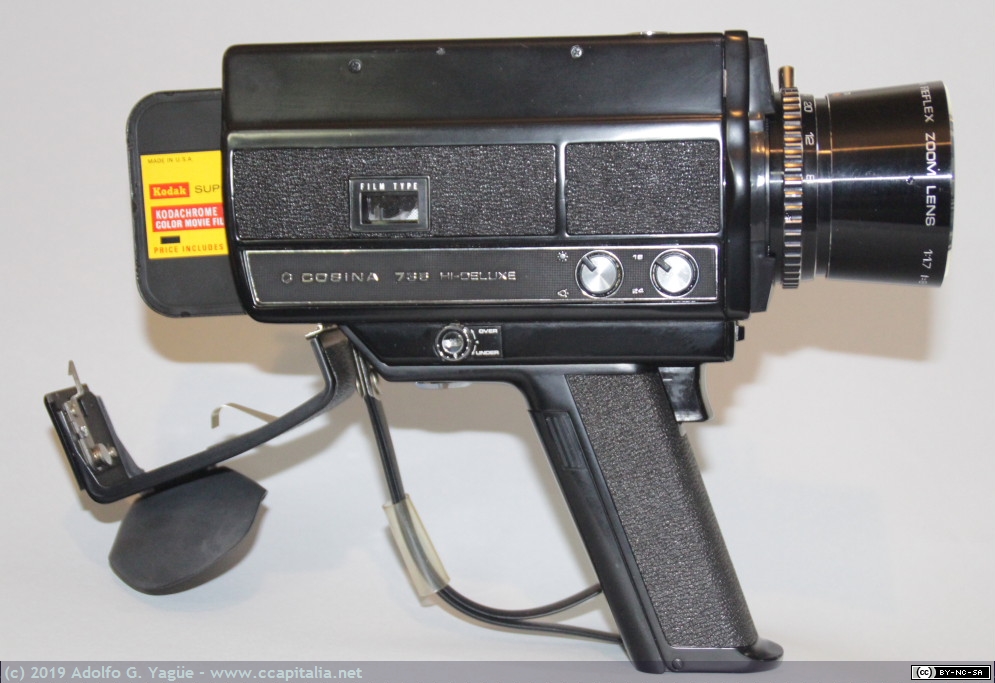 1236 - Tomavistas Cosina Super 8 y película Kodachrome (2), 1973