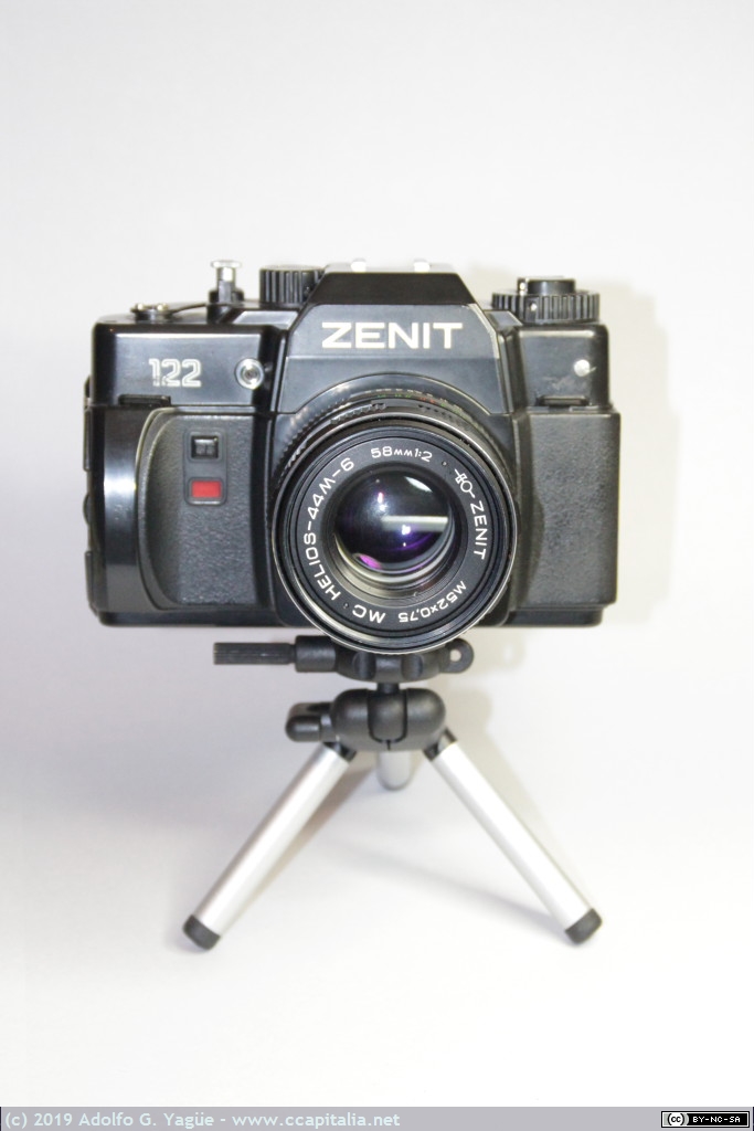 1235 - Zenit 122 (Película de 35mm), 1990