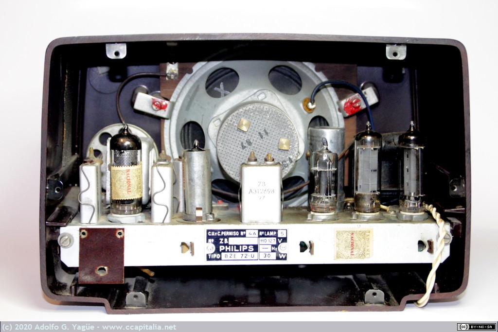 1319 - Radio de onda corta (OC) y onda media (OM) Philips B2E 72-U (2), 1957