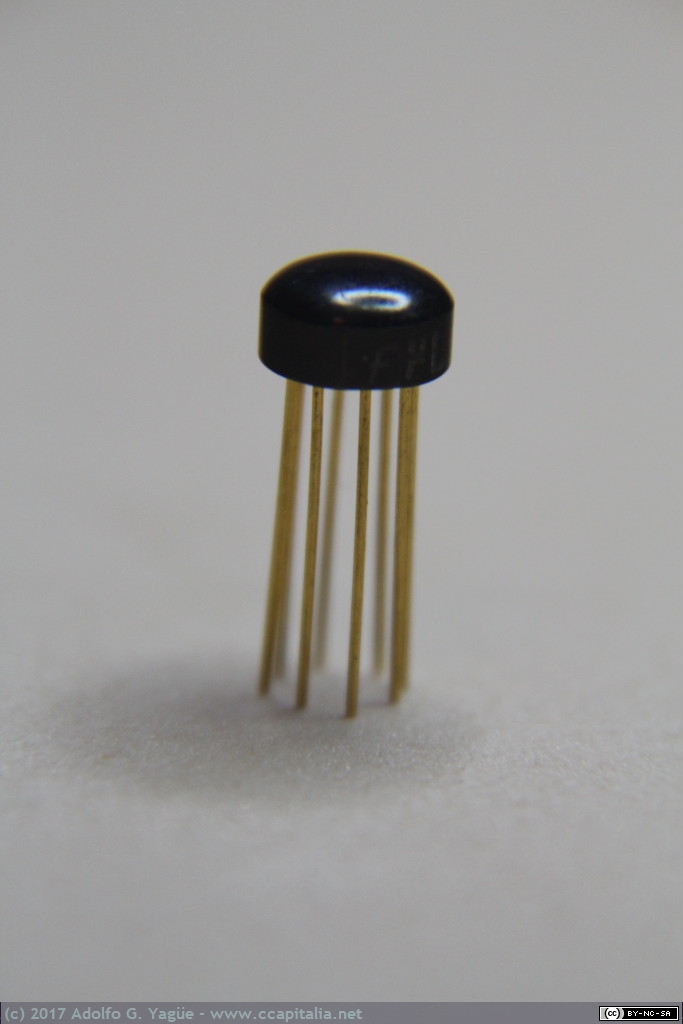 041 - Fairchild uL923 - Circuito integrado flip-flop, 1965  