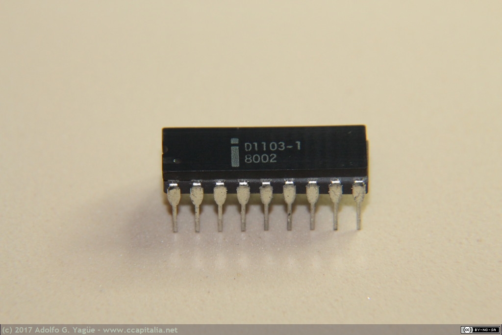 215 - Primera memoria DRAM de tecnología MOS Intel 1103, 1970