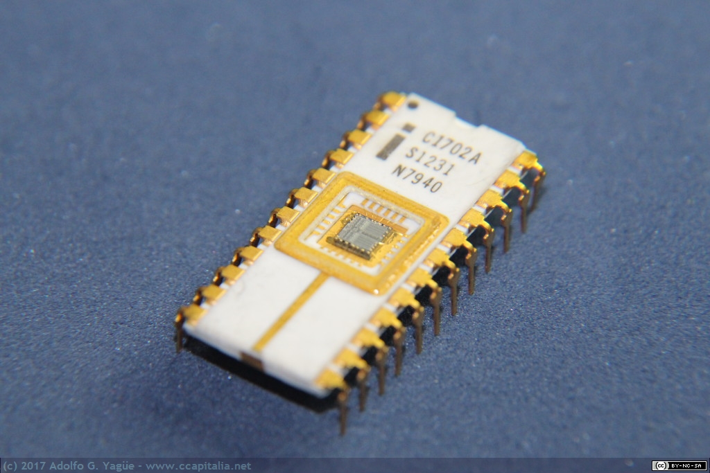 216 - Primera memoria EPROM Intel 1702, 1971