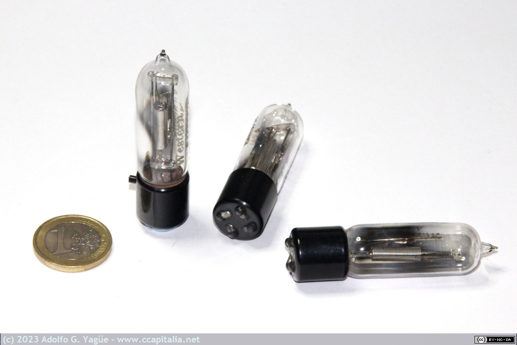 1664 - Triodo miniatura Western Electric 215A. Amplificación de audio y detector radio (1), 1920