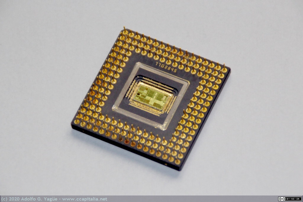 264 - Intel 80486 (Fabricado por IBM con licencia de Intel), 1989