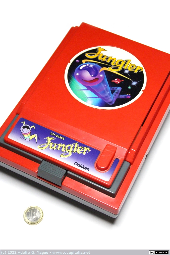 1602 - Jungler. Videoconsola portátil VFD (Vacuum Fluorescent Display). Gakken licencia Konami (1), 1982