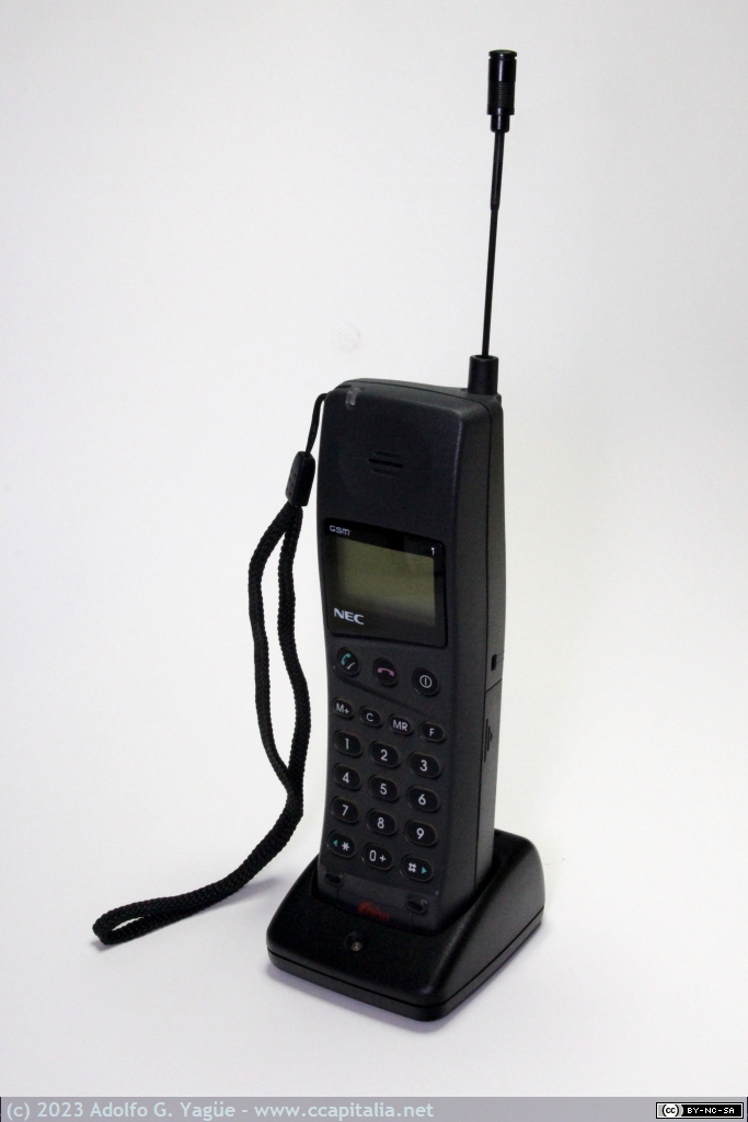 1725 - NEC G8 (GSM), 1996