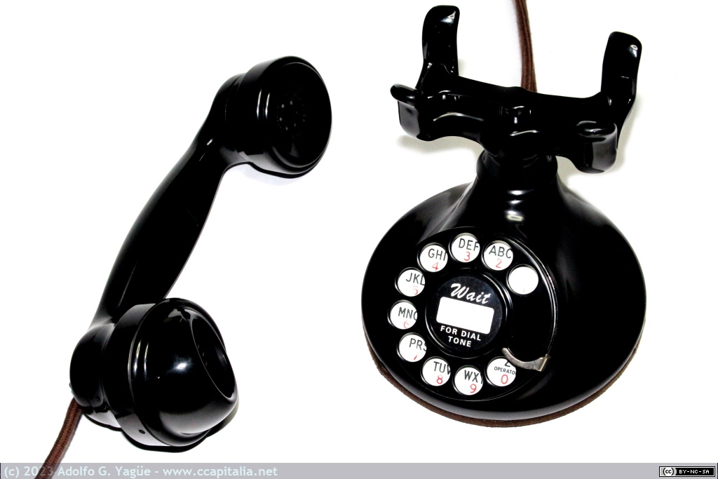 1658 - Teléfono Western Electric 102 B1. Detalle del microteléfono (microfono y auricular) (2), 1928