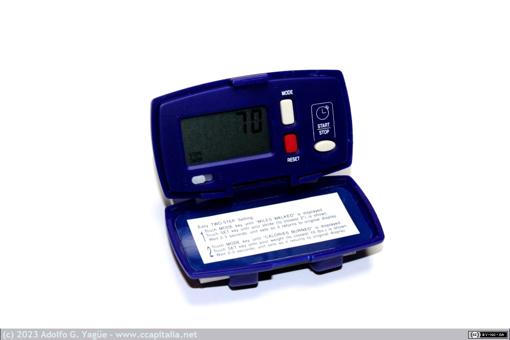 1773 - Podómetro electrónico con sensor de pasos mecánico. Weight Watchers modelo C-5 (2), 1998