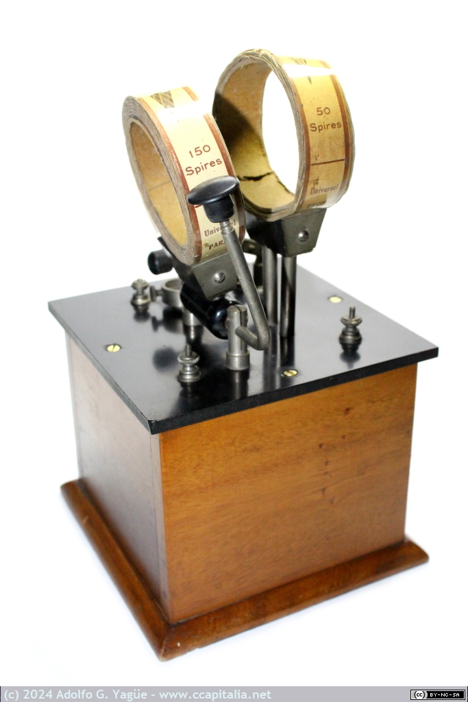 1804 - Radio galena. Transformador antena y acople inductivo con bobinas de nido de abeja intercambiables (2), años 20