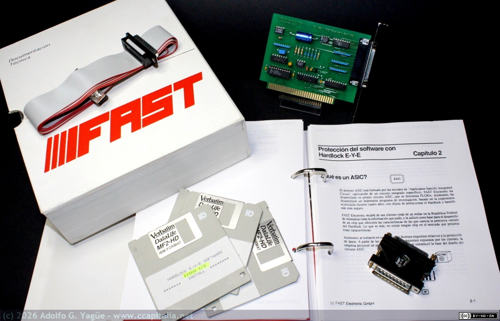 1786 - Sistema Hardlock E-Y-E. Manual, software HL-CRYPT 5, Crypto-Programmer y llave hardware o dongle (3), 1992
