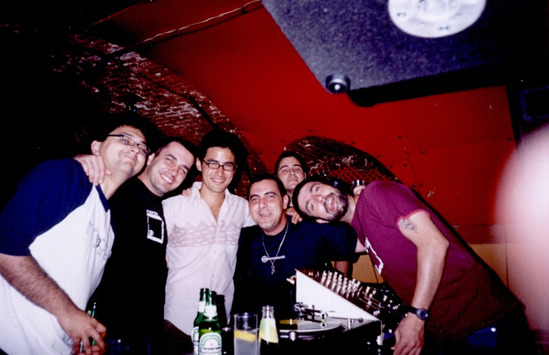 Roberto, Daoum, Akiyama, Pesqui, José Alberto y F_on - Klangmaschine [08.06.03]