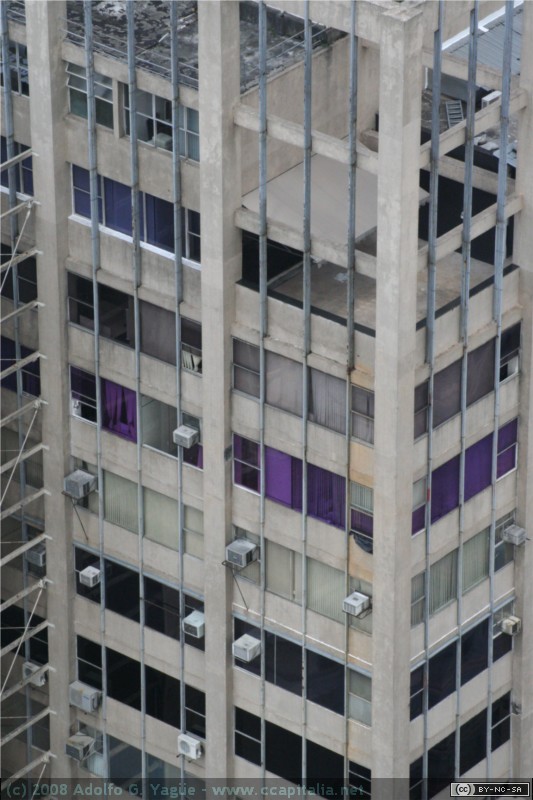 Linealidad y ventanas color violeta
