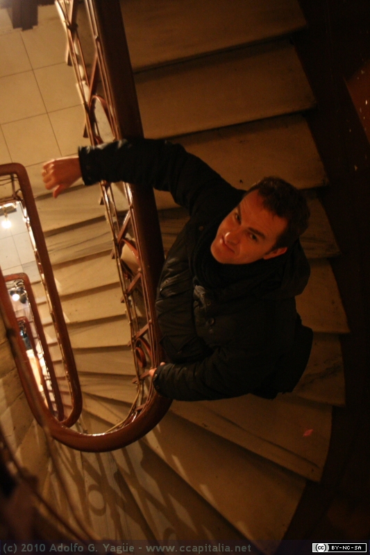 Subiendo escaleras en busca de una cerveza