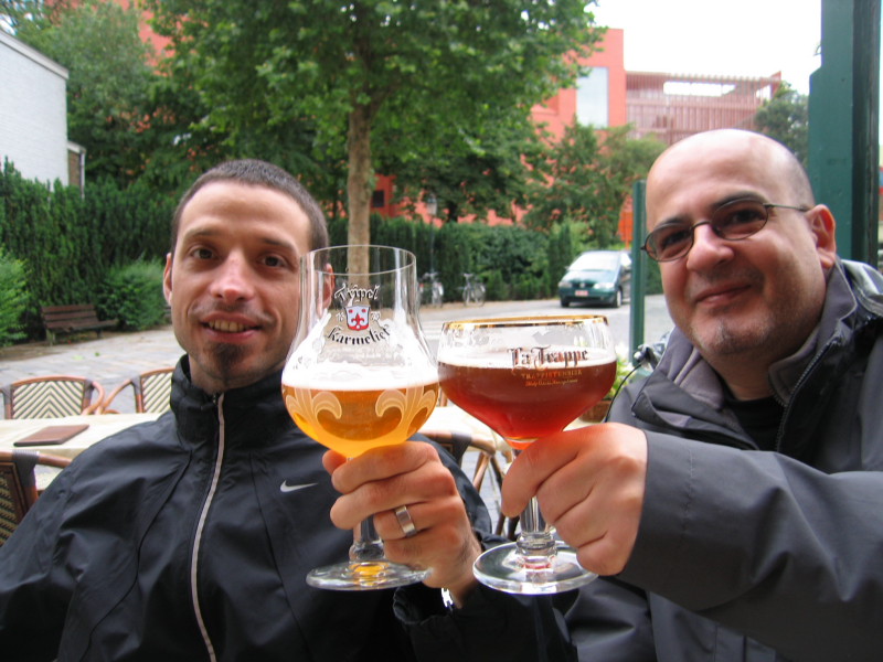 Molo y Sevi. Brujas, 2007